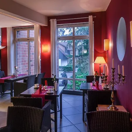 Village Hotel 4*