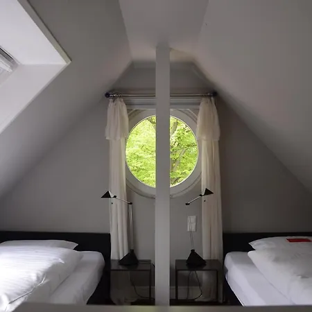 Hotel Village 4*