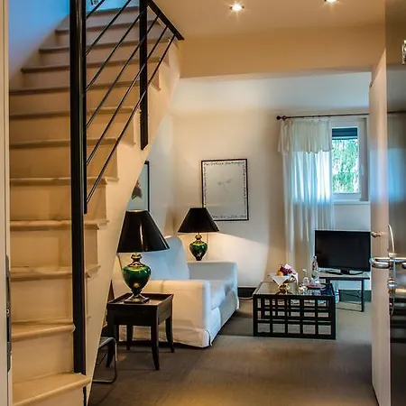 Hotel Village 4*